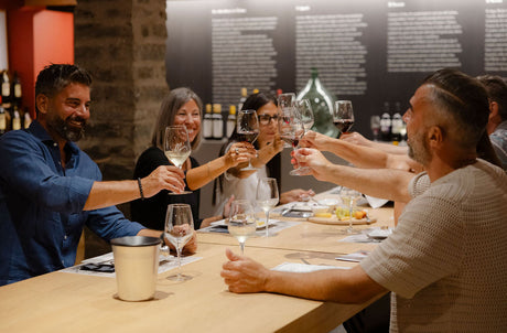 Degustazione vino in Caveau Ticino